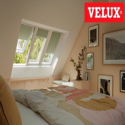 VELUX  3en1 ventana proyectante manual GPLS 2070 pintada blanca.