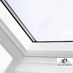 VELUX Ventana giratoria GGU 0068 poliuretano blanco y vidrio aislamiento térmico